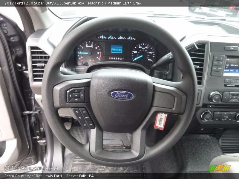 Magnetic / Medium Earth Gray 2017 Ford F250 Super Duty XL SuperCab 4x4