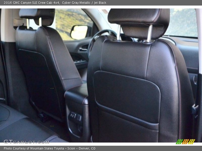 Cyber Gray Metallic / Jet Black 2016 GMC Canyon SLE Crew Cab 4x4