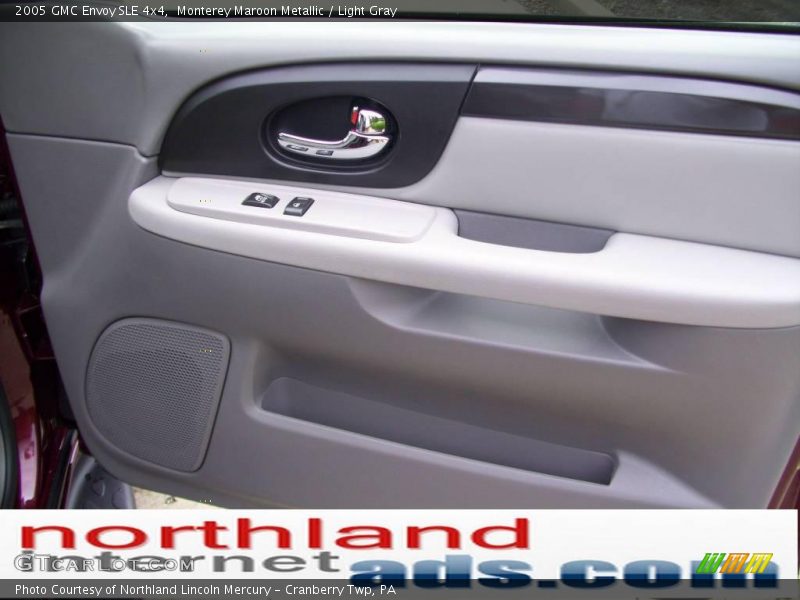Monterey Maroon Metallic / Light Gray 2005 GMC Envoy SLE 4x4
