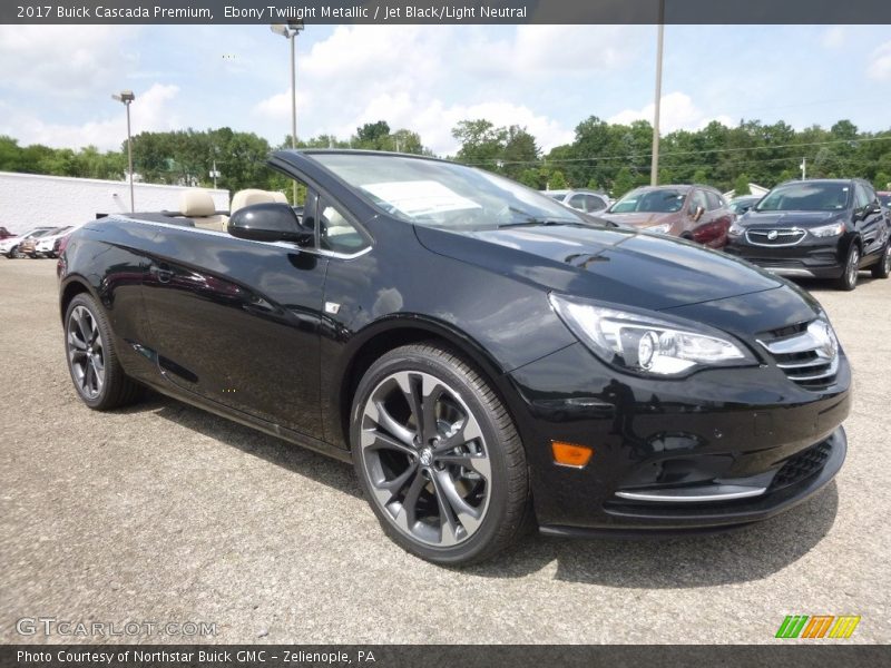 Front 3/4 View of 2017 Cascada Premium