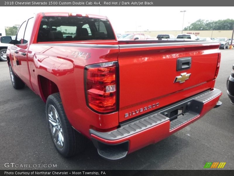Red Hot / Dark Ash/Jet Black 2018 Chevrolet Silverado 1500 Custom Double Cab 4x4