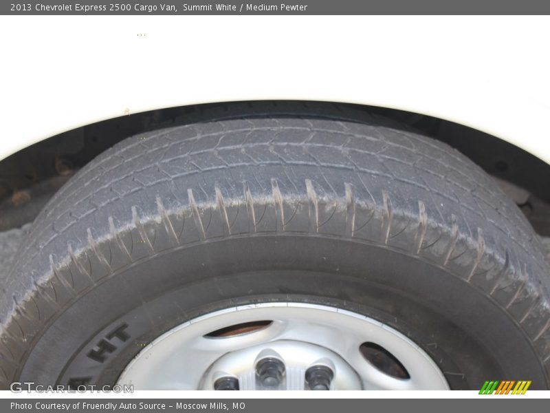 Summit White / Medium Pewter 2013 Chevrolet Express 2500 Cargo Van