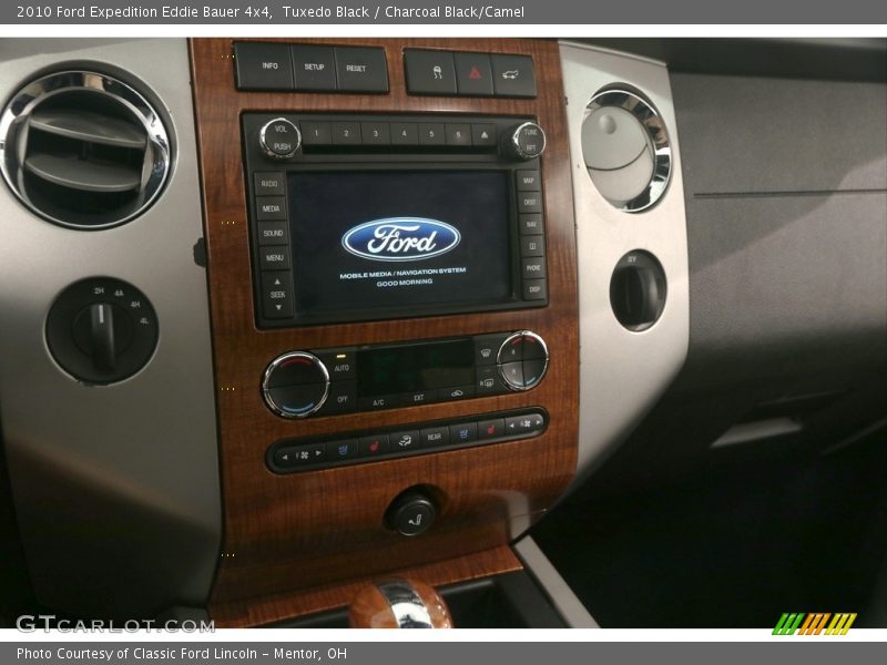 Tuxedo Black / Charcoal Black/Camel 2010 Ford Expedition Eddie Bauer 4x4