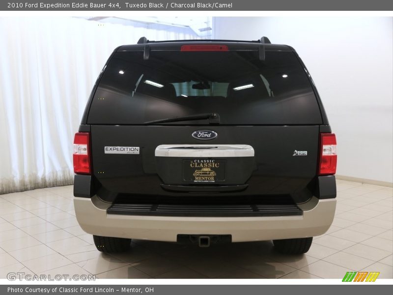 Tuxedo Black / Charcoal Black/Camel 2010 Ford Expedition Eddie Bauer 4x4