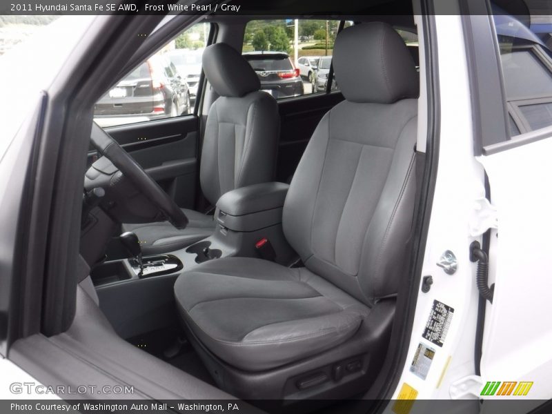 Frost White Pearl / Gray 2011 Hyundai Santa Fe SE AWD