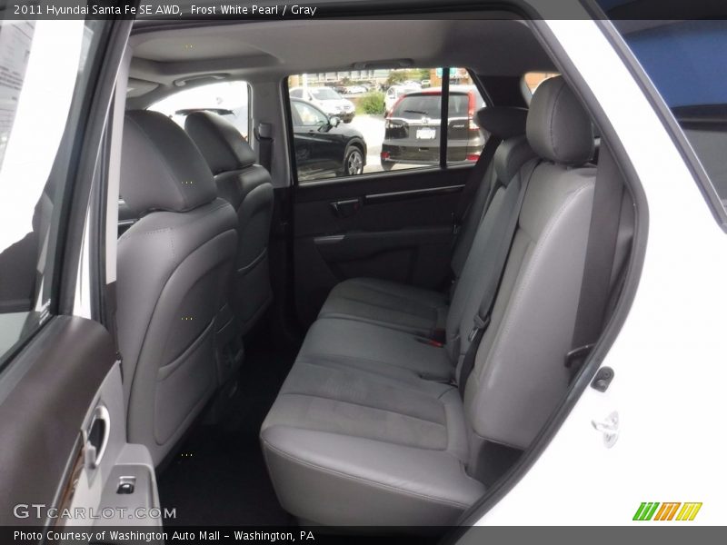 Frost White Pearl / Gray 2011 Hyundai Santa Fe SE AWD