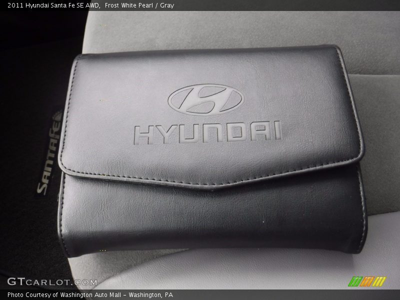 Frost White Pearl / Gray 2011 Hyundai Santa Fe SE AWD