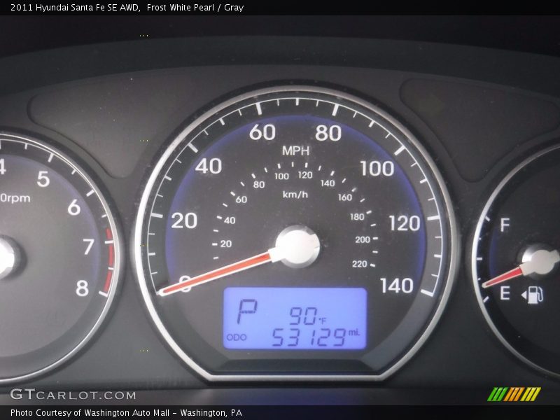 Frost White Pearl / Gray 2011 Hyundai Santa Fe SE AWD