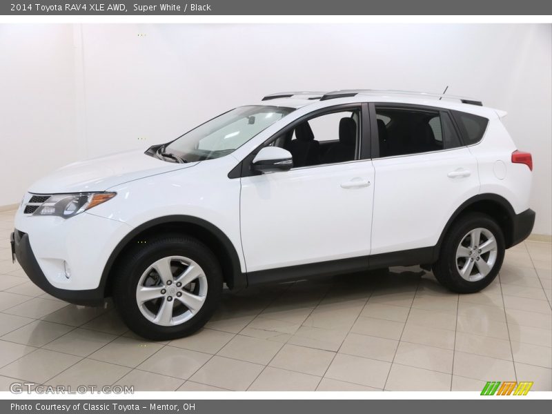 Super White / Black 2014 Toyota RAV4 XLE AWD