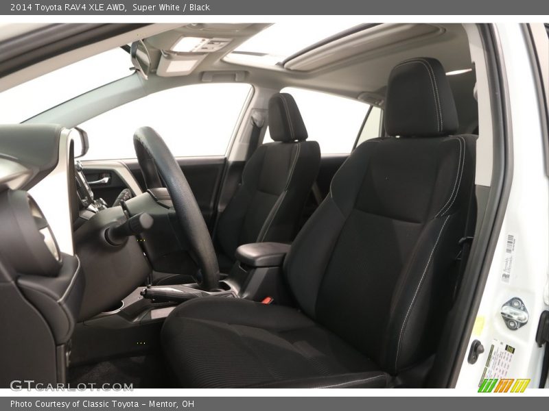Super White / Black 2014 Toyota RAV4 XLE AWD