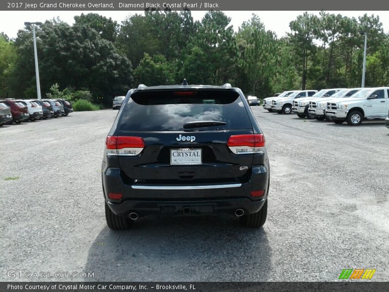 Diamond Black Crystal Pearl / Black 2017 Jeep Grand Cherokee Overland