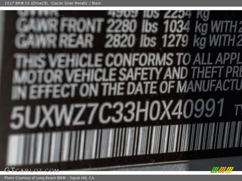 Glacier Silver Metallic / Black 2017 BMW X3 sDrive28i