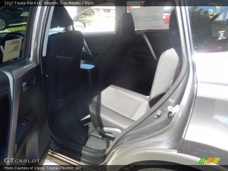 Magnetic Gray Metallic / Black 2017 Toyota RAV4 LE