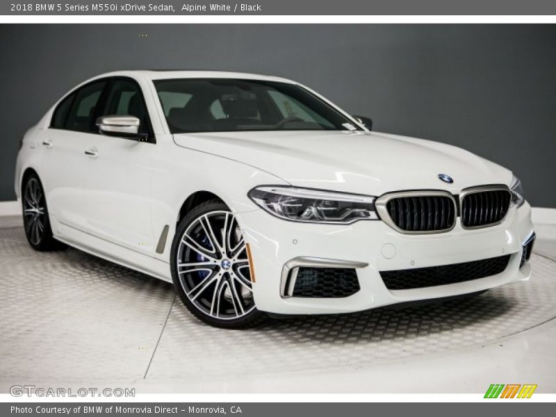 Front 3/4 View of 2018 5 Series M550i xDrive Sedan