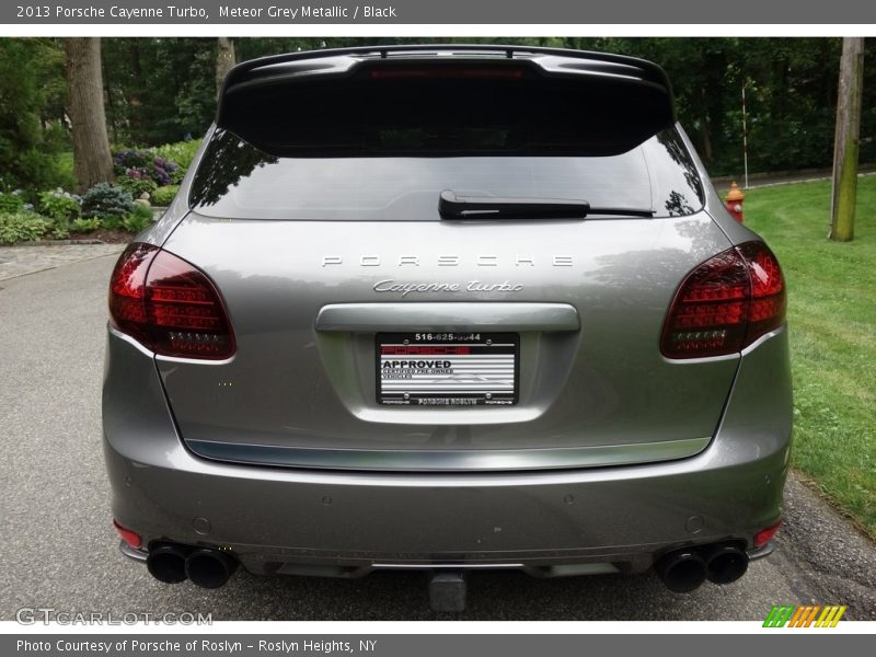 Meteor Grey Metallic / Black 2013 Porsche Cayenne Turbo