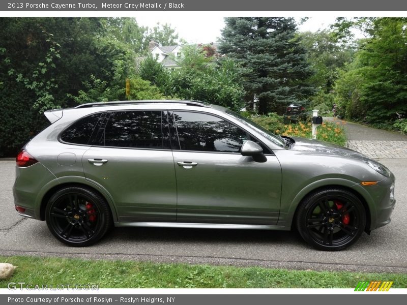 Meteor Grey Metallic / Black 2013 Porsche Cayenne Turbo