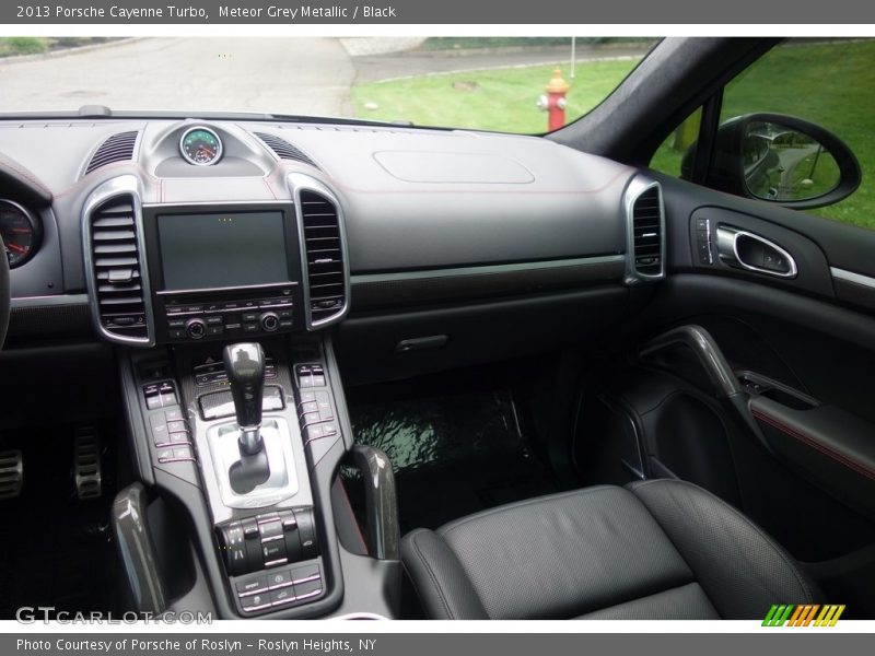 Meteor Grey Metallic / Black 2013 Porsche Cayenne Turbo