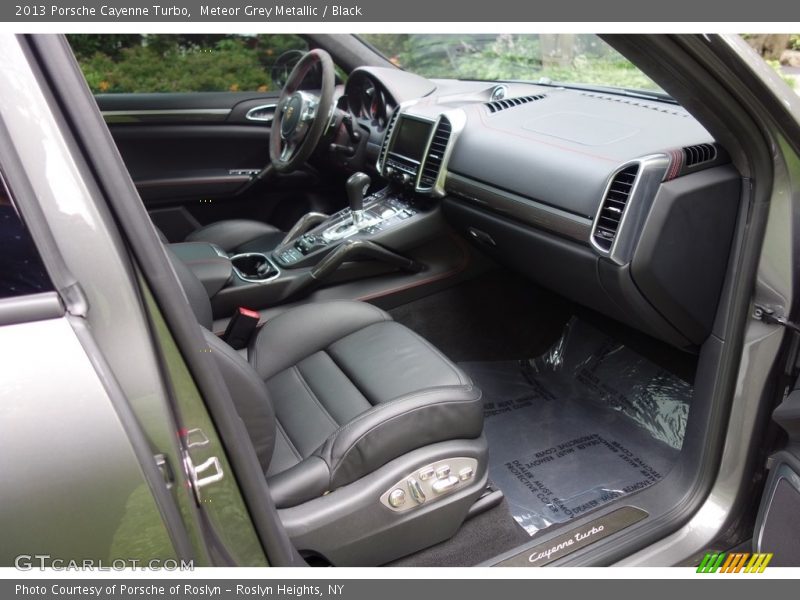 Meteor Grey Metallic / Black 2013 Porsche Cayenne Turbo