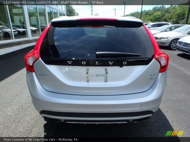 Bright Silver Metallic / Off Black 2017 Volvo V60 Cross Country T5 AWD