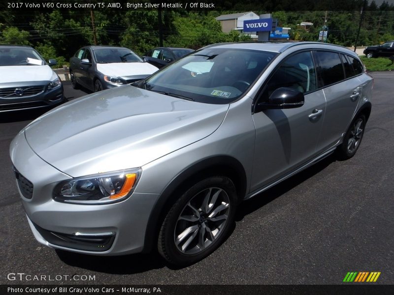  2017 V60 Cross Country T5 AWD Bright Silver Metallic