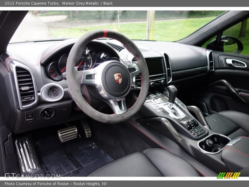 Meteor Grey Metallic / Black 2013 Porsche Cayenne Turbo