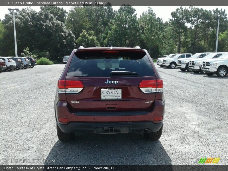 Velvet Red Pearl / Black 2017 Jeep Grand Cherokee Laredo