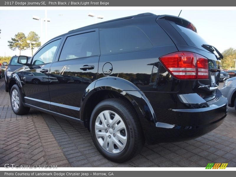 Pitch Black / Black/Light Frost Beige 2017 Dodge Journey SE