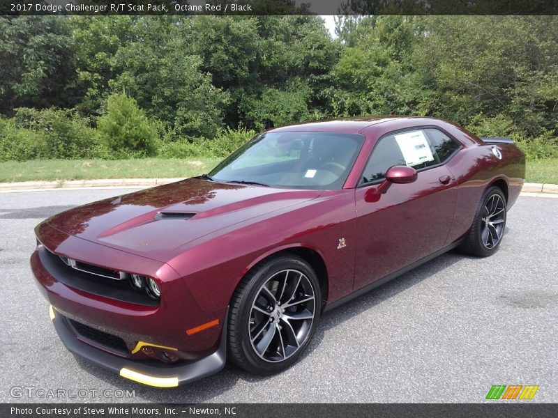 Front 3/4 View of 2017 Challenger R/T Scat Pack