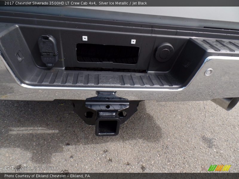 Silver Ice Metallic / Jet Black 2017 Chevrolet Silverado 3500HD LT Crew Cab 4x4