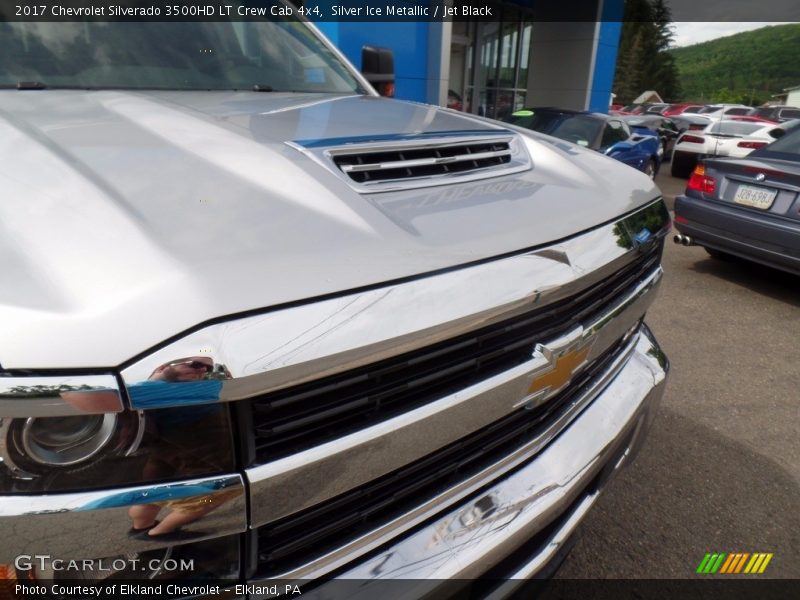 Silver Ice Metallic / Jet Black 2017 Chevrolet Silverado 3500HD LT Crew Cab 4x4