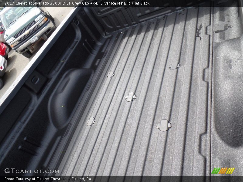 Silver Ice Metallic / Jet Black 2017 Chevrolet Silverado 3500HD LT Crew Cab 4x4