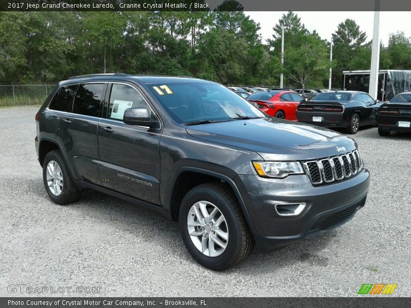 Granite Crystal Metallic / Black 2017 Jeep Grand Cherokee Laredo