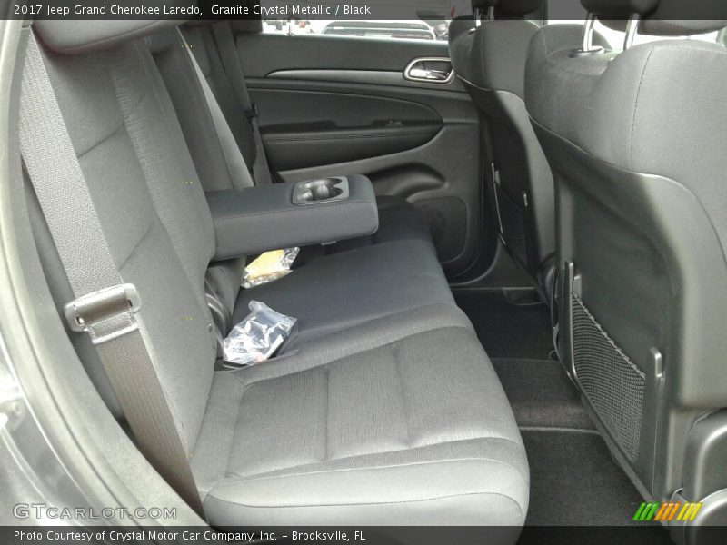 Granite Crystal Metallic / Black 2017 Jeep Grand Cherokee Laredo