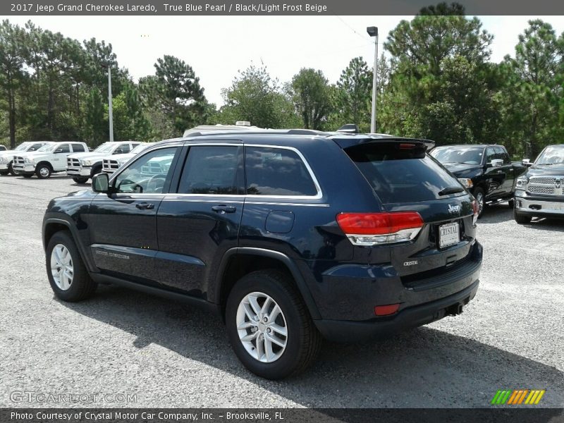 True Blue Pearl / Black/Light Frost Beige 2017 Jeep Grand Cherokee Laredo