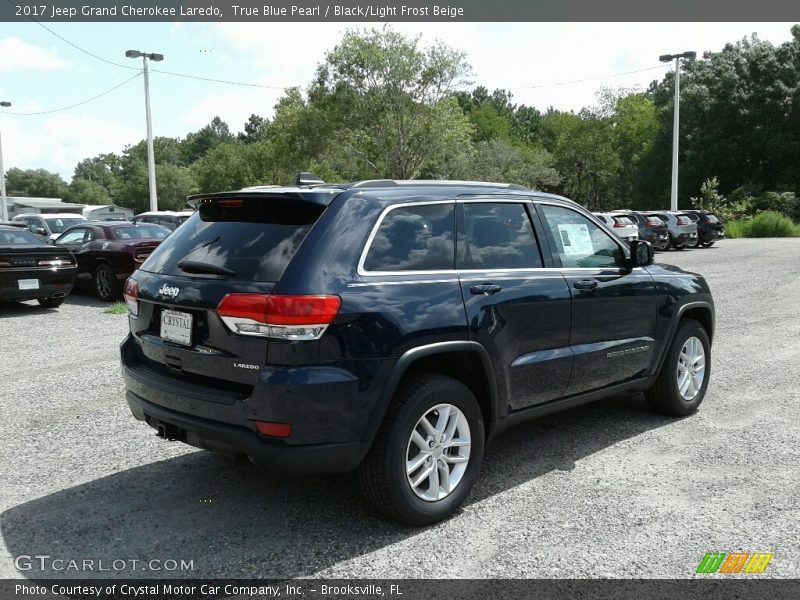 True Blue Pearl / Black/Light Frost Beige 2017 Jeep Grand Cherokee Laredo