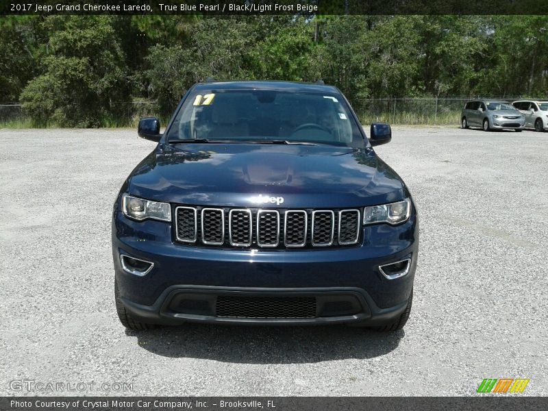 True Blue Pearl / Black/Light Frost Beige 2017 Jeep Grand Cherokee Laredo