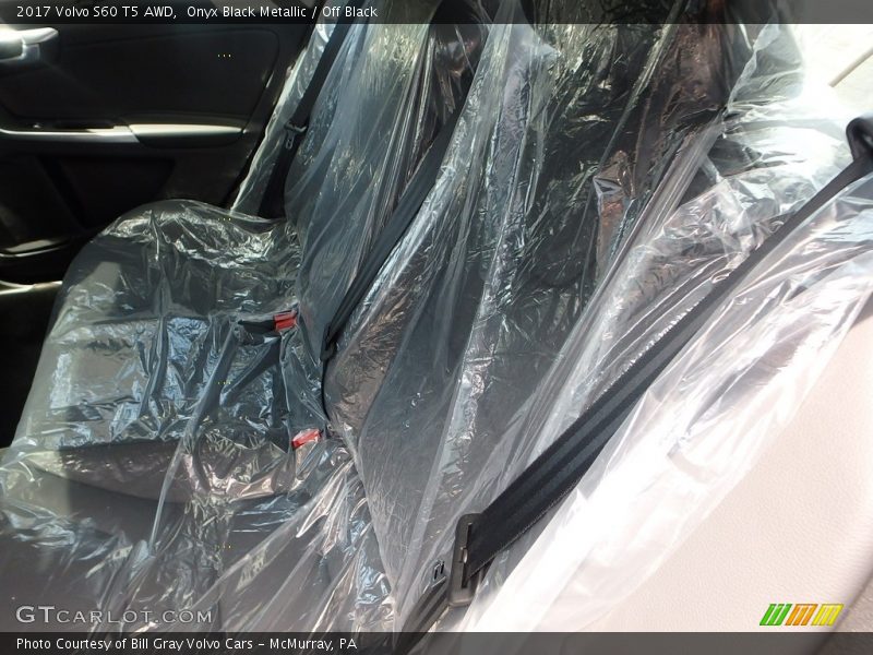 Onyx Black Metallic / Off Black 2017 Volvo S60 T5 AWD