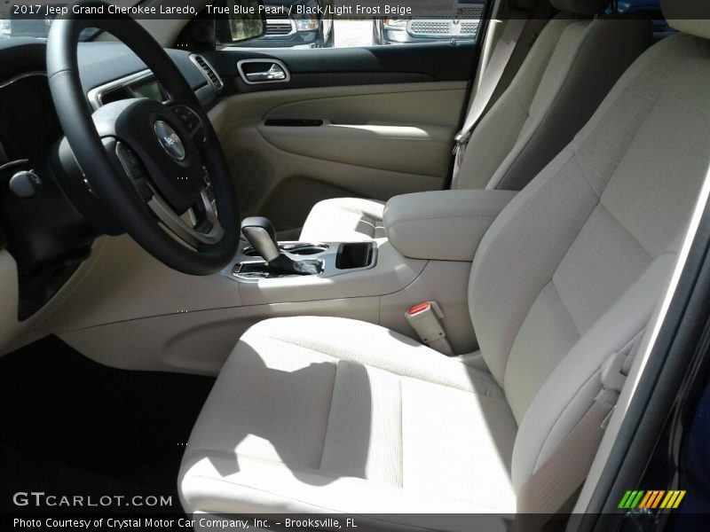 True Blue Pearl / Black/Light Frost Beige 2017 Jeep Grand Cherokee Laredo