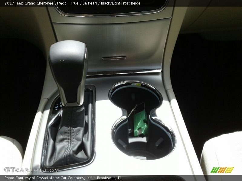 True Blue Pearl / Black/Light Frost Beige 2017 Jeep Grand Cherokee Laredo
