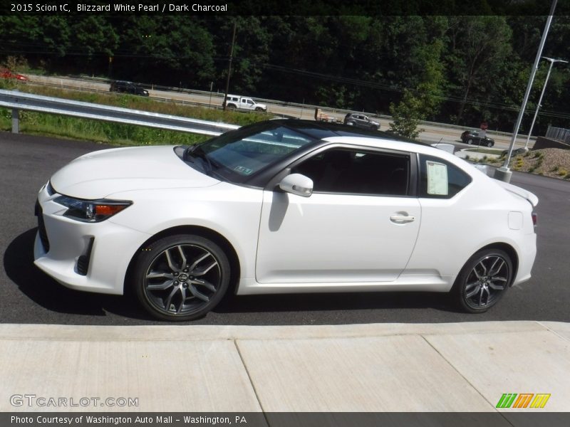 Blizzard White Pearl / Dark Charcoal 2015 Scion tC