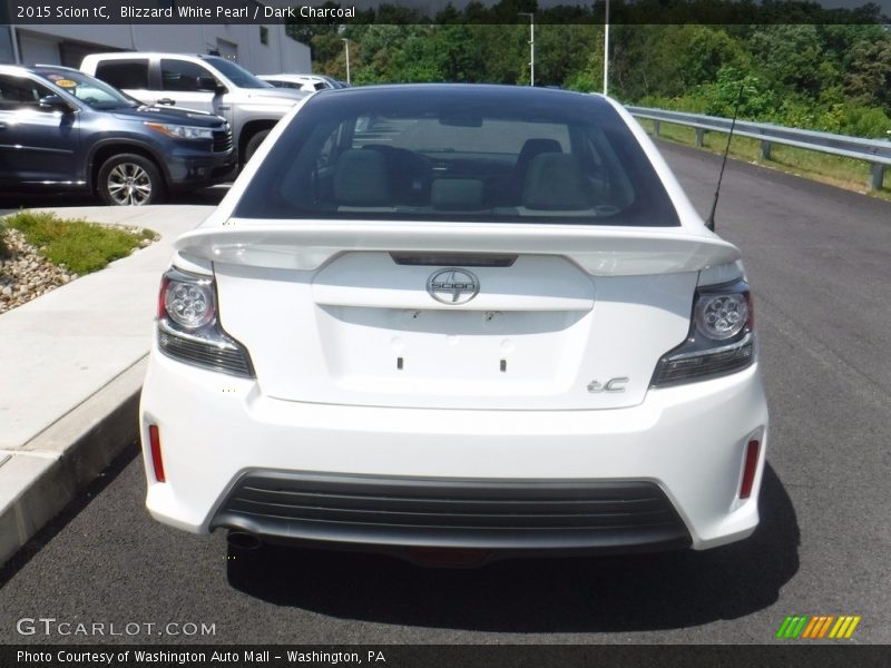 Blizzard White Pearl / Dark Charcoal 2015 Scion tC