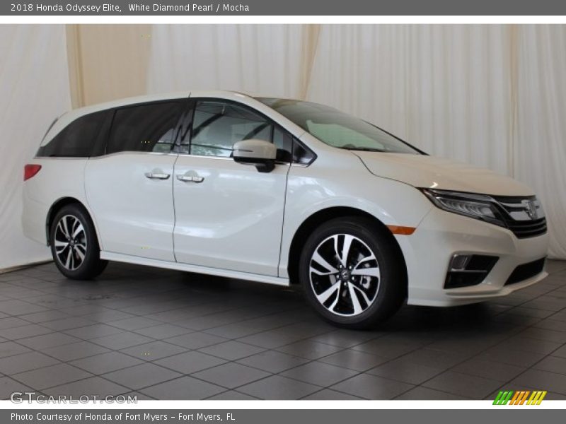 White Diamond Pearl / Mocha 2018 Honda Odyssey Elite