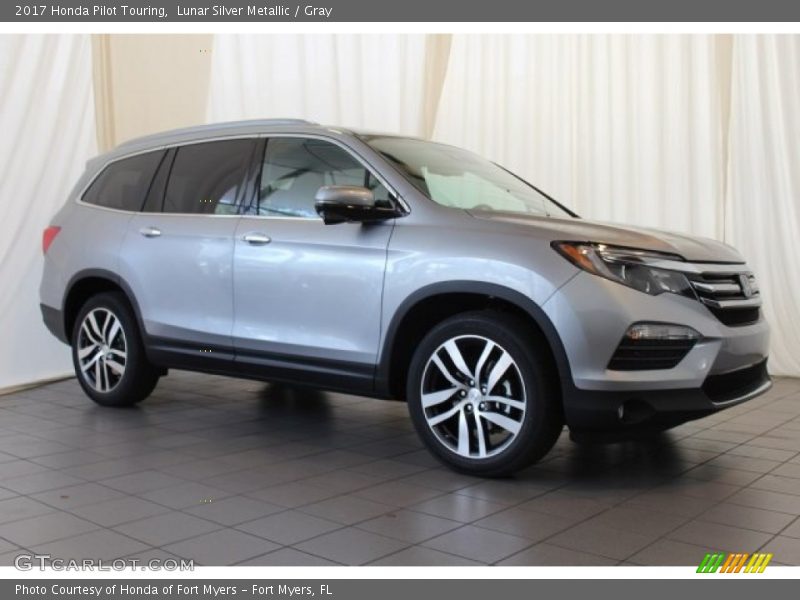 Lunar Silver Metallic / Gray 2017 Honda Pilot Touring