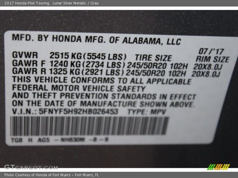 Lunar Silver Metallic / Gray 2017 Honda Pilot Touring