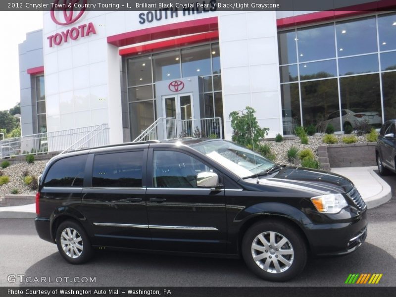 Brilliant Black Crystal Pearl / Black/Light Graystone 2012 Chrysler Town & Country Touring - L