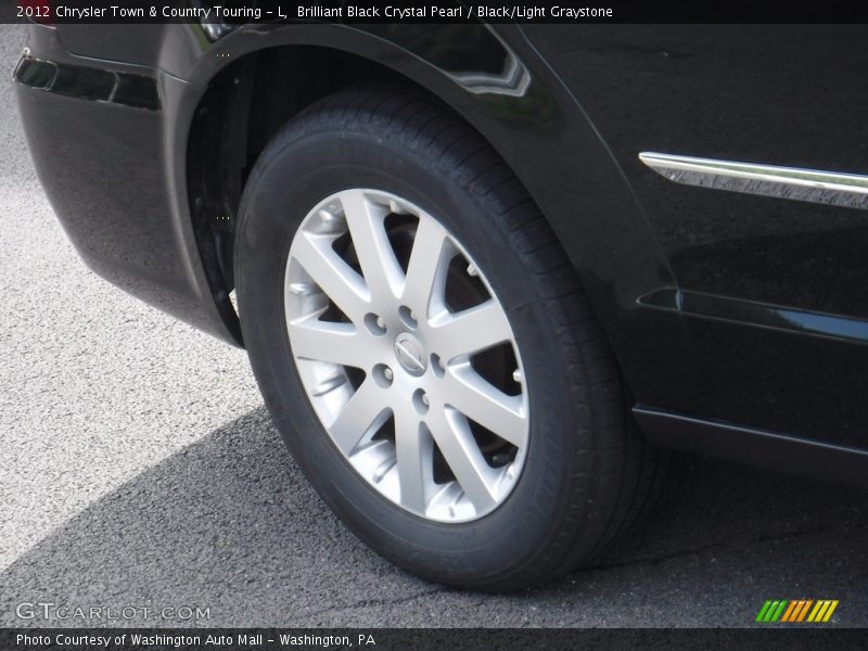 Brilliant Black Crystal Pearl / Black/Light Graystone 2012 Chrysler Town & Country Touring - L