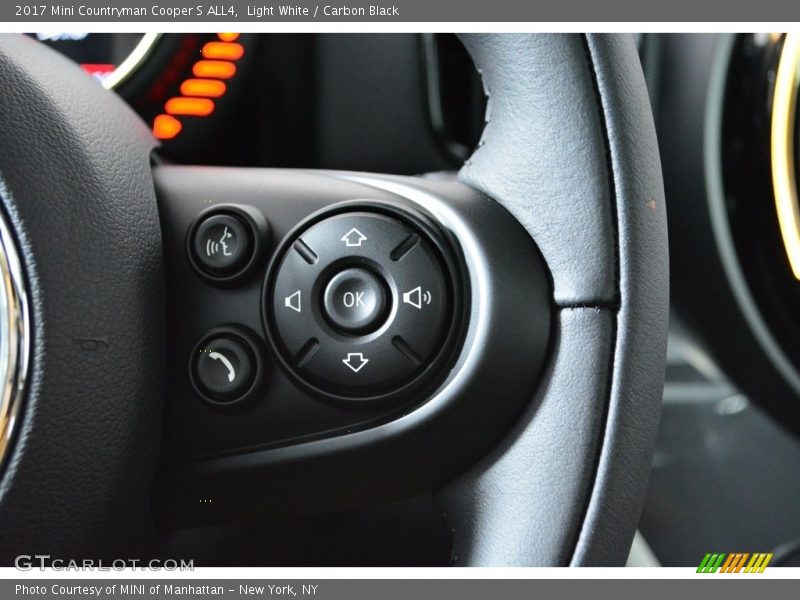 Light White / Carbon Black 2017 Mini Countryman Cooper S ALL4
