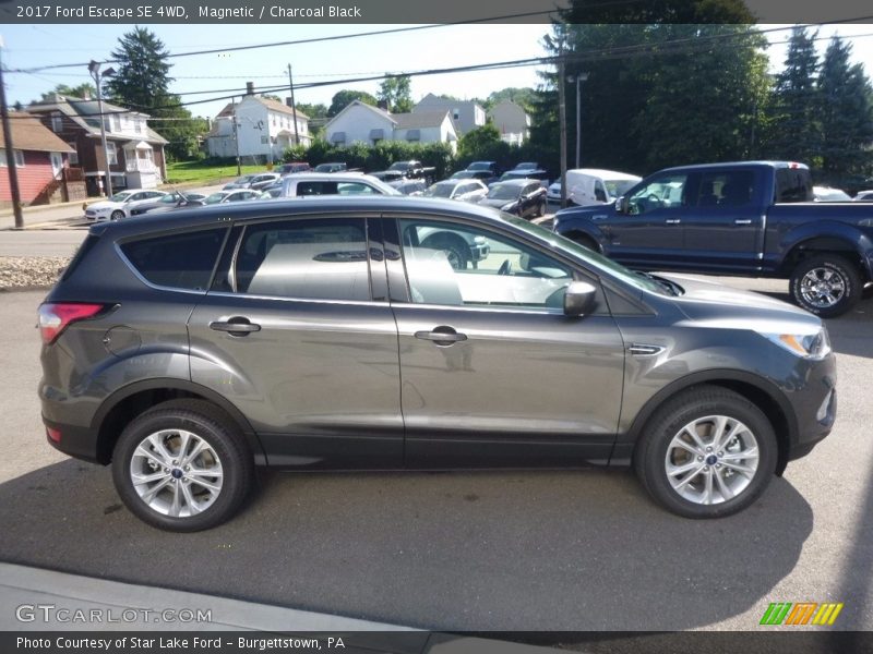Magnetic / Charcoal Black 2017 Ford Escape SE 4WD