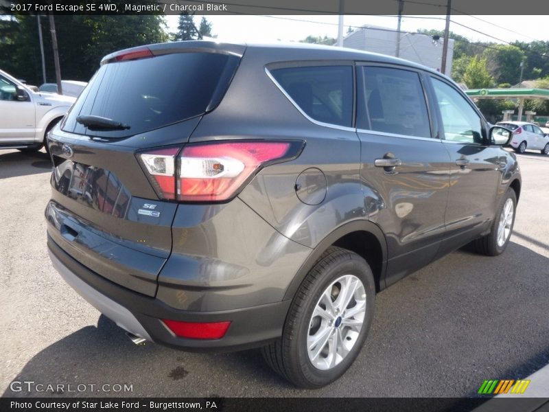 Magnetic / Charcoal Black 2017 Ford Escape SE 4WD