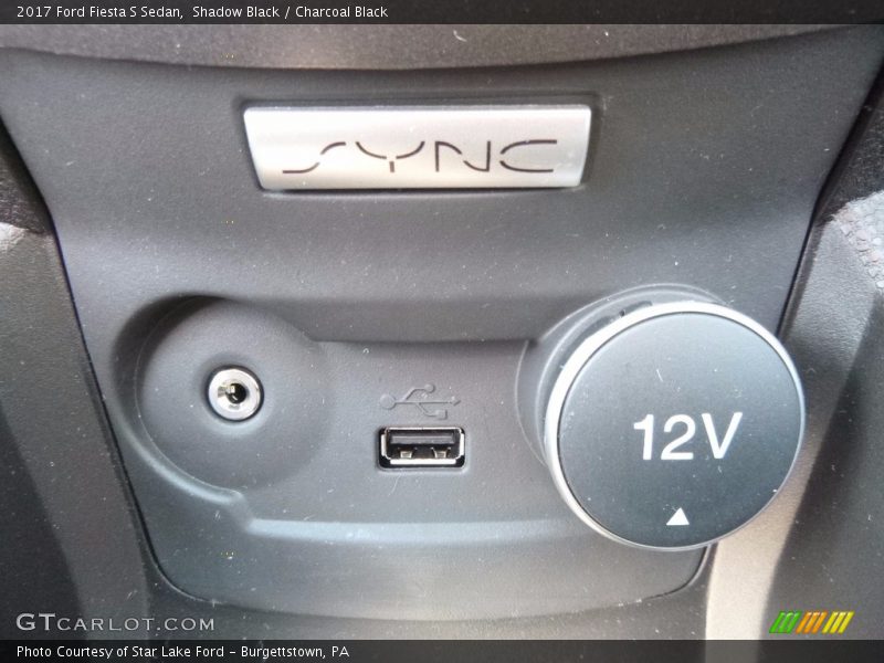 Shadow Black / Charcoal Black 2017 Ford Fiesta S Sedan